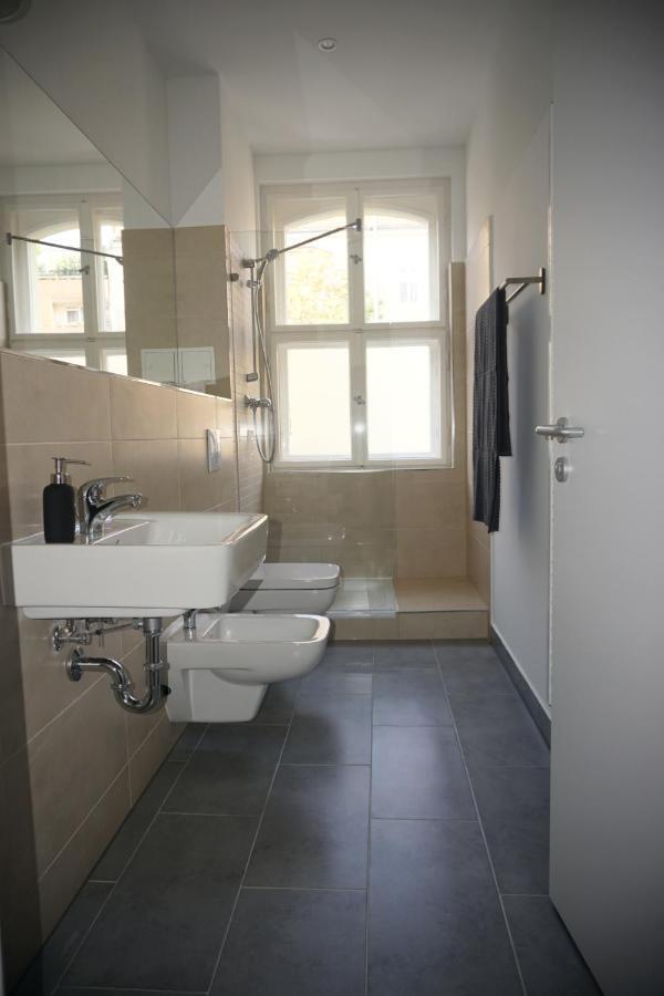 Madflats Hotel-Apartments S-Bahn Friedenau ベルリン エクステリア 写真